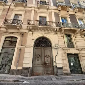 https://casa-manzoni.sicilyhotelsitaly.net